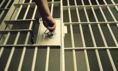 “فاعلة خير” من جدة تسدد مبلغ 100 ألف ريال لإطلاق سراح 4 سجناء بجازان