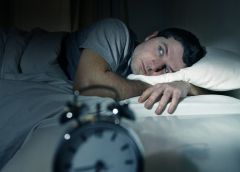 دراسة أمريكية: قلة النوم تسبب الإصابة بـ«البرد» في الشتاء