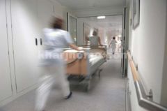 “عناد” طبيبة بمستشفى حكومي يتسبب في وفاة سيدة حامل .. و”الصحة” تحقق